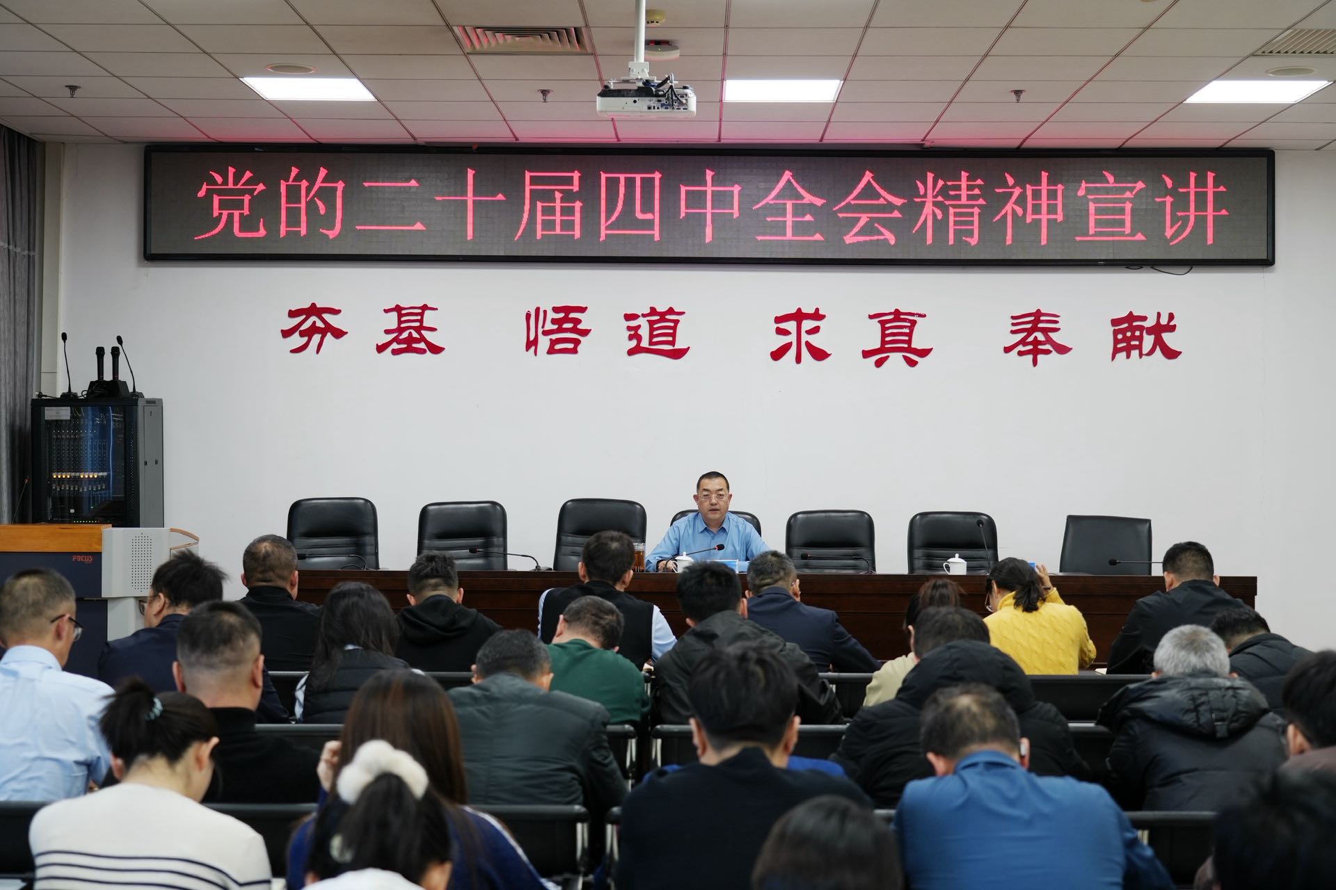 1765160429208012708.jpg auto